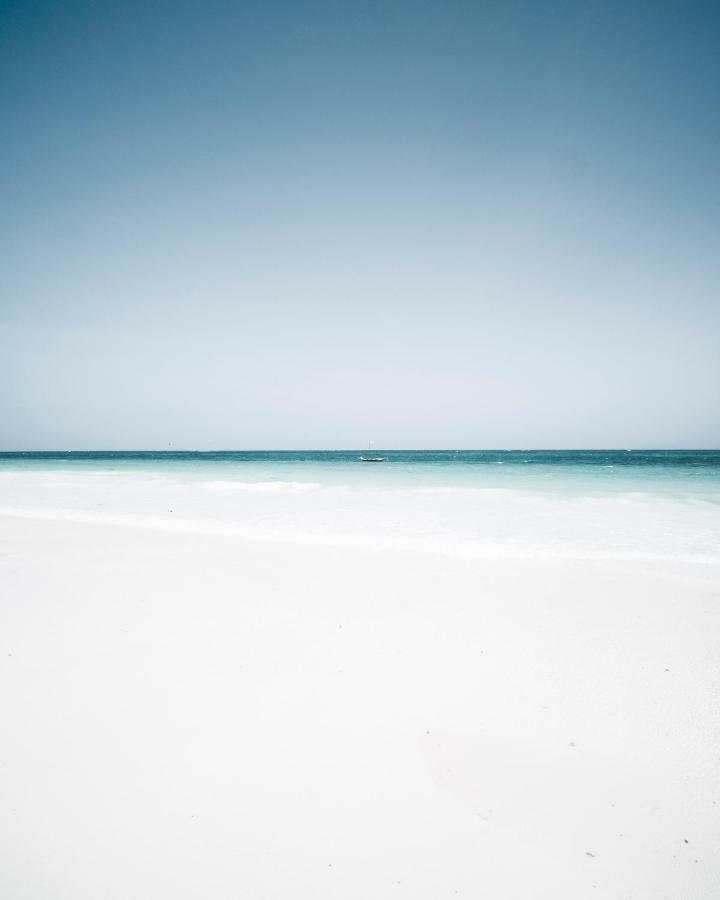 Diani Sea Lodge Diani Beach Kültér fotó