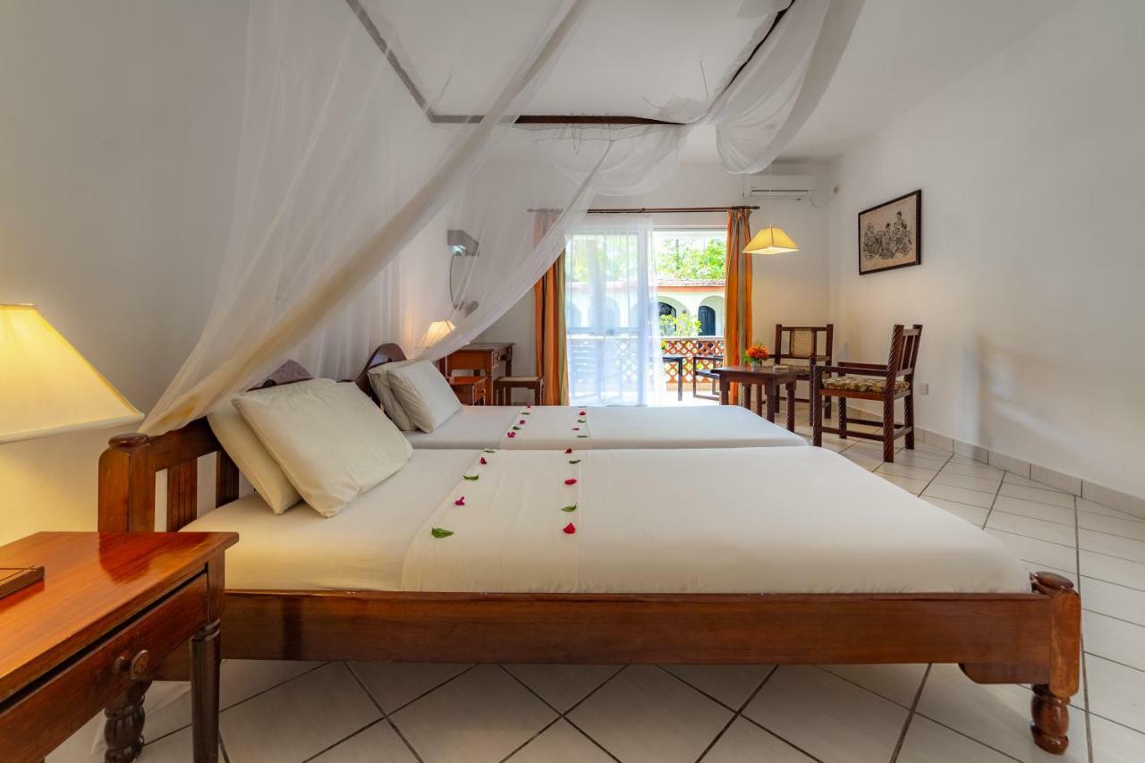 Diani Sea Lodge Diani Beach Kültér fotó