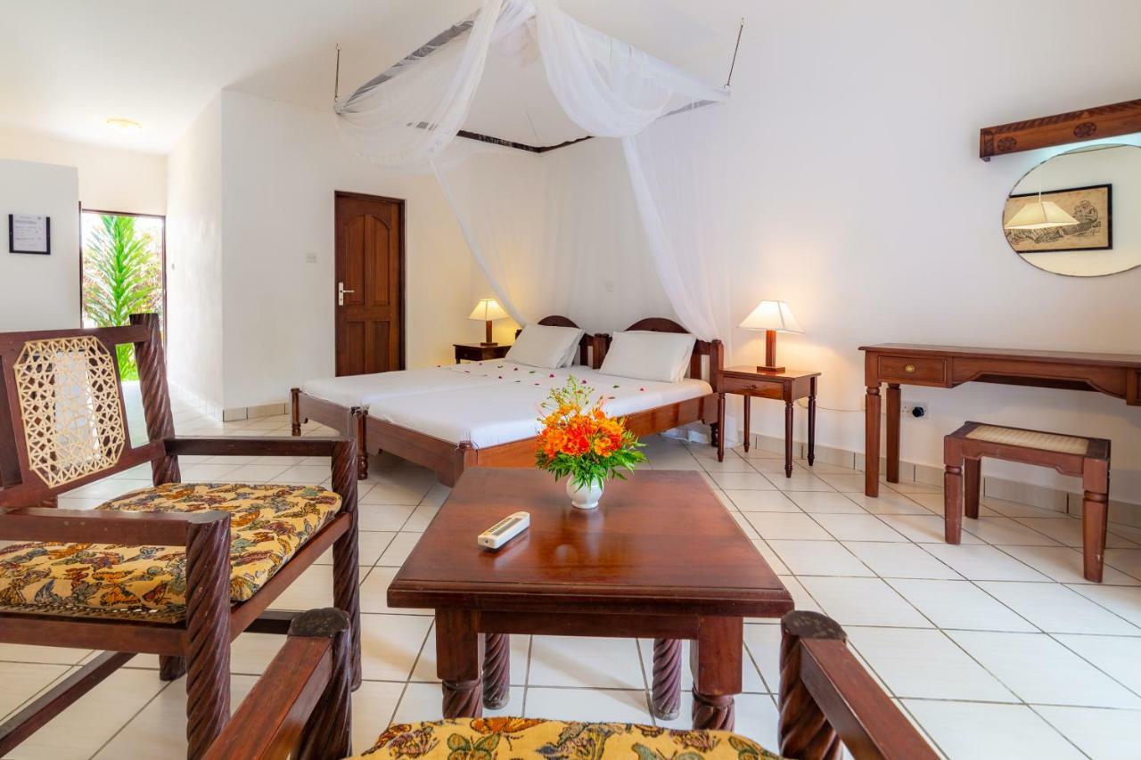 Diani Sea Lodge Diani Beach Kültér fotó